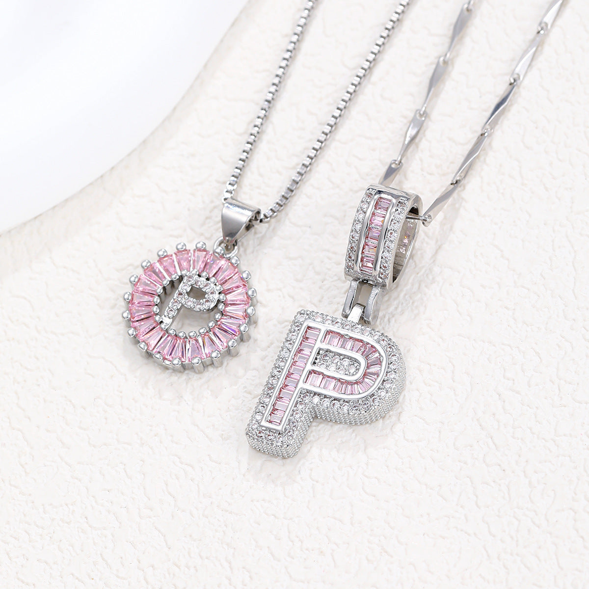 Hot-Selling Full Diamond Pink Rock Candy 26 Letter Pendant Necklace for Women Copper Inlaid Zircon Round Flower Jewelry Set 