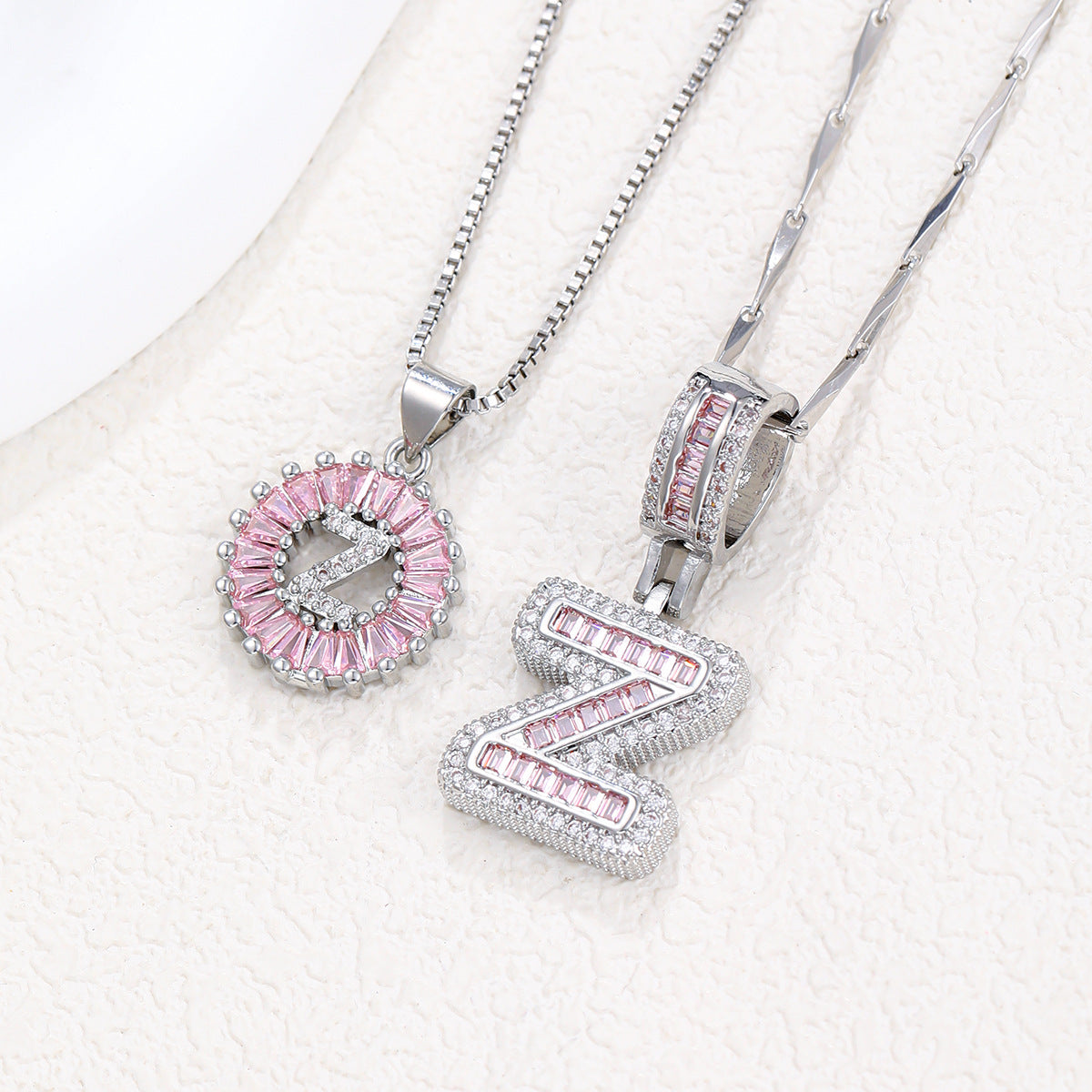 Hot-Selling Full Diamond Pink Rock Candy 26 Letter Pendant Necklace for Women Copper Inlaid Zircon Round Flower Jewelry Set 