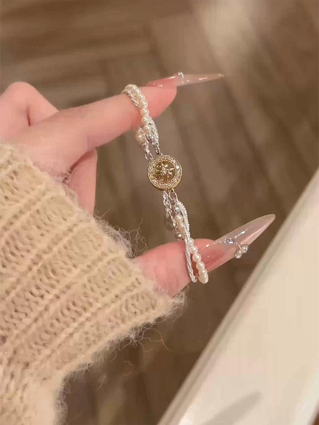 French Retro Zircon Star Pearl Bracelet Exquisite Elegant Versatile Bracelet Light Luxury High-end Feel Women's Jewelry 