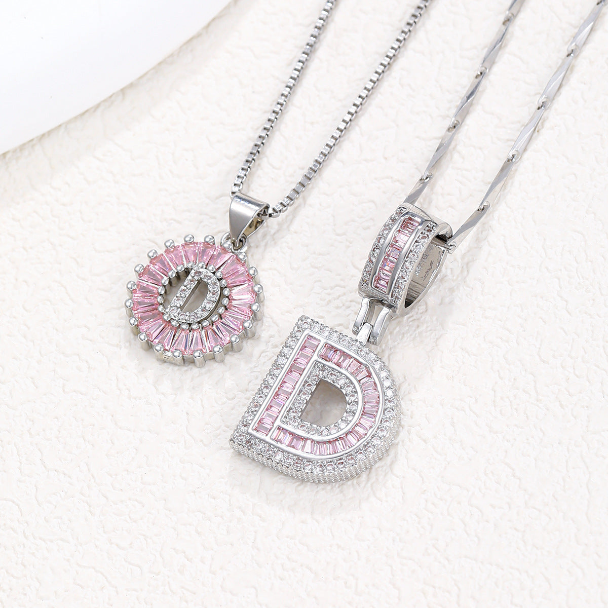 Hot-Selling Full Diamond Pink Rock Candy 26 Letter Pendant Necklace for Women Copper Inlaid Zircon Round Flower Jewelry Set 
