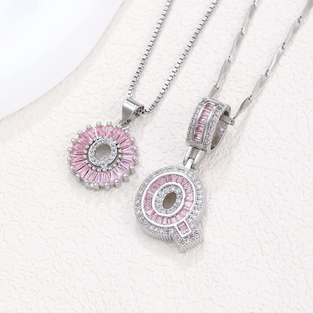Hot-Selling Full Diamond Pink Rock Candy 26 Letter Pendant Necklace for Women Copper Inlaid Zircon Round Flower Jewelry Set 