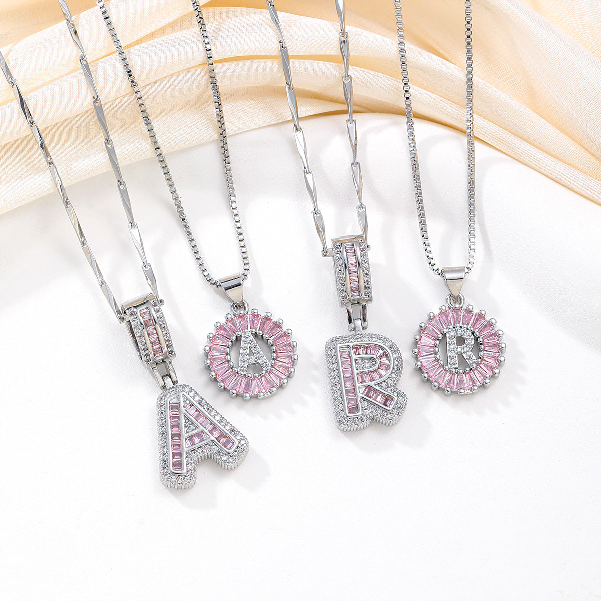 Hot-Selling Full Diamond Pink Rock Candy 26 Letter Pendant Necklace for Women Copper Inlaid Zircon Round Flower Jewelry Set 