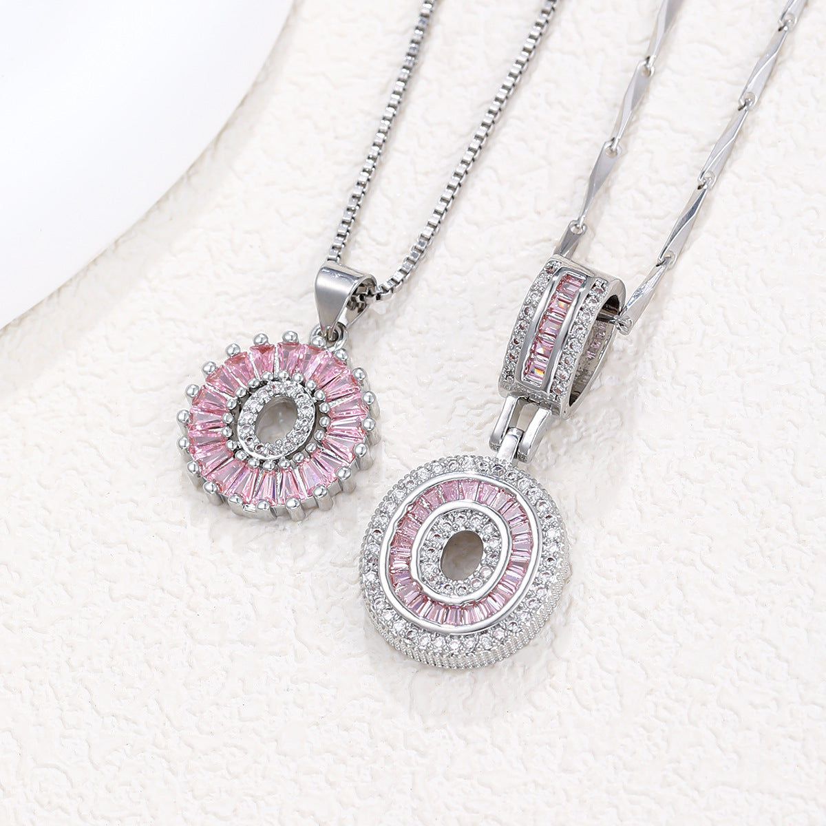 Hot-Selling Full Diamond Pink Rock Candy 26 Letter Pendant Necklace for Women Copper Inlaid Zircon Round Flower Jewelry Set 