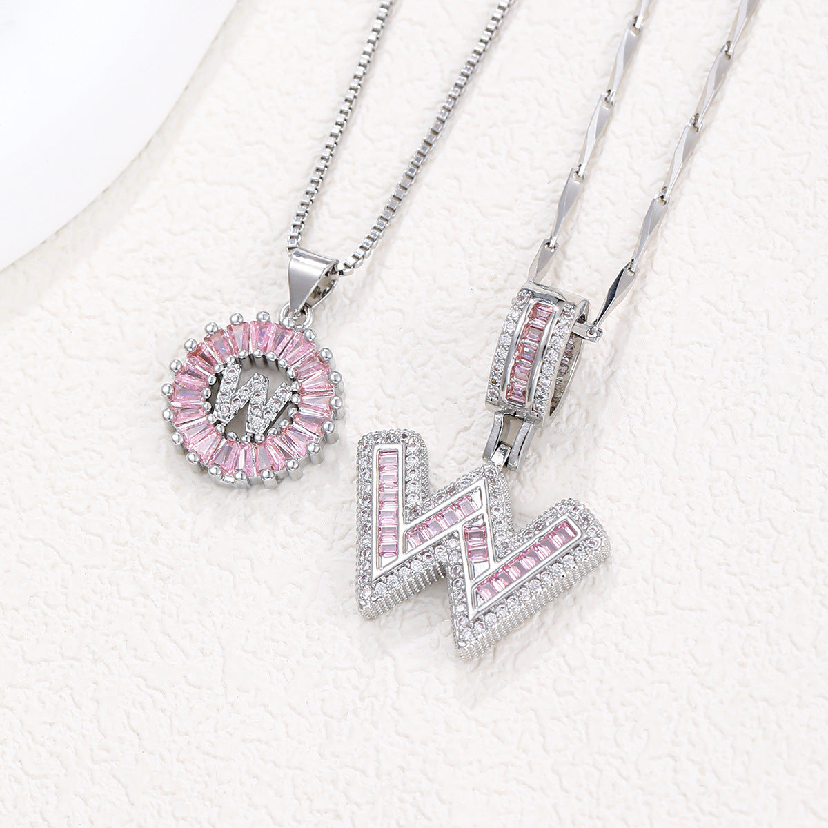 Hot-Selling Full Diamond Pink Rock Candy 26 Letter Pendant Necklace for Women Copper Inlaid Zircon Round Flower Jewelry Set 